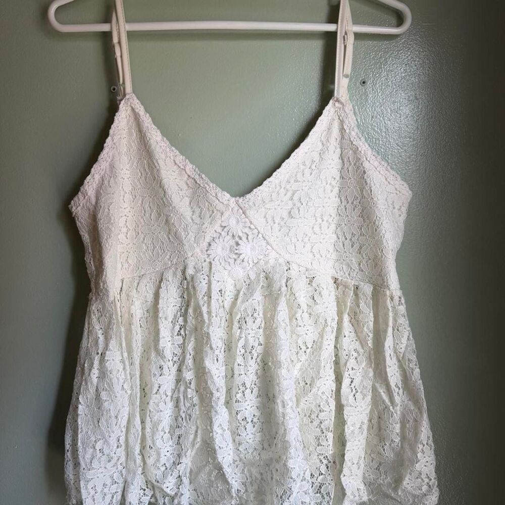 Pinky Women's White Vest